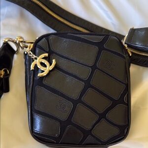CHANEL Black and Gold Crossbody Bag